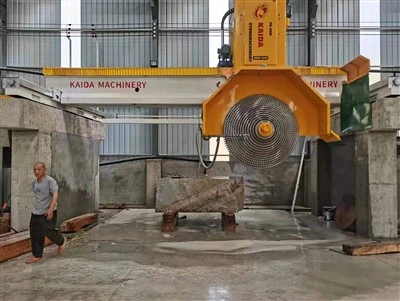 Yüksek Performanslı Kesim, Hidrolik Köprü Blok Kesme Makinesi